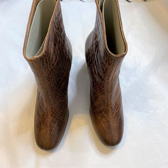 Free People - NIB Cecile Brown Faux Croc Booties - Picture 6 of 11